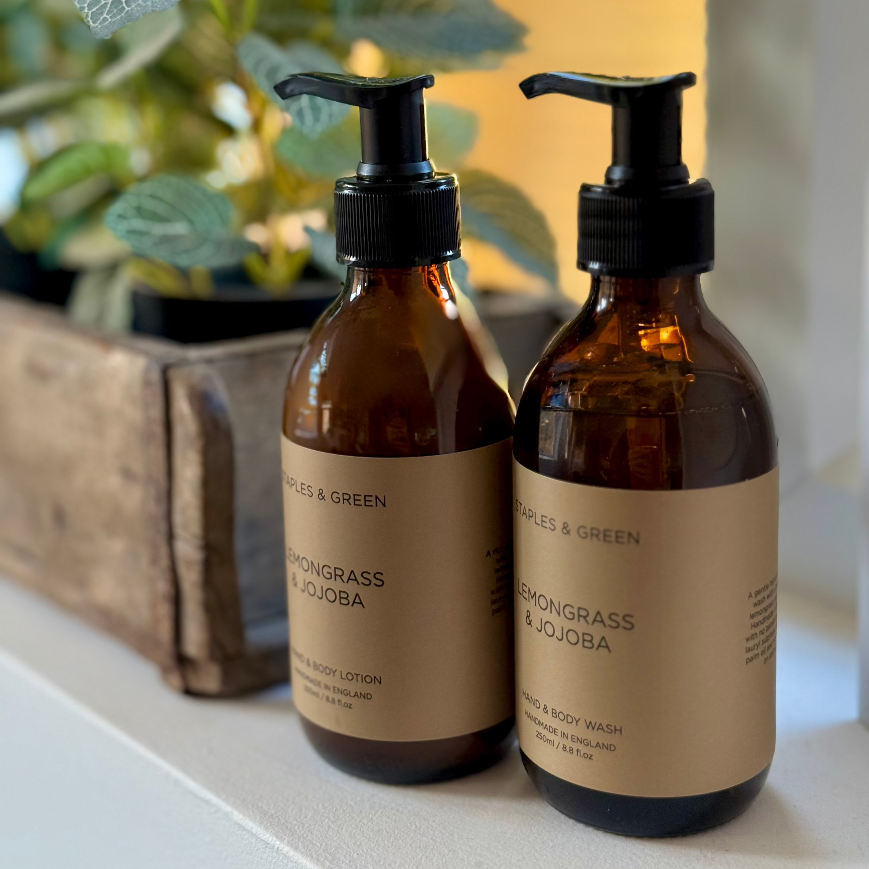 Lemongrass & Jojoba Hand & Body Wash